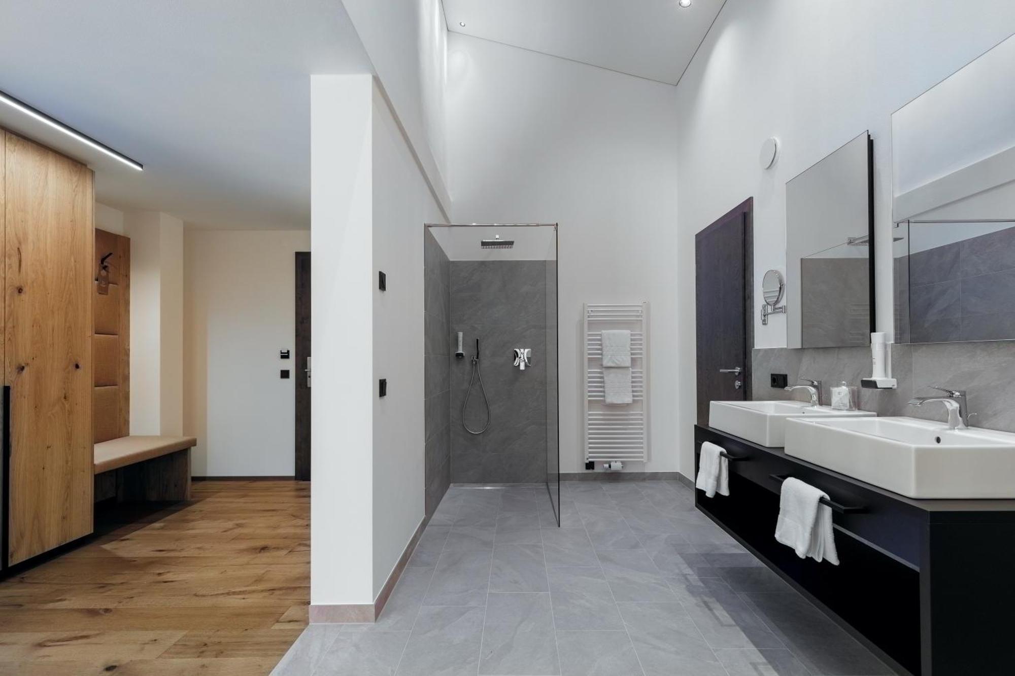Hotel Alpenrose 圣瓦伦蒂诺阿拉穆塔 外观 照片