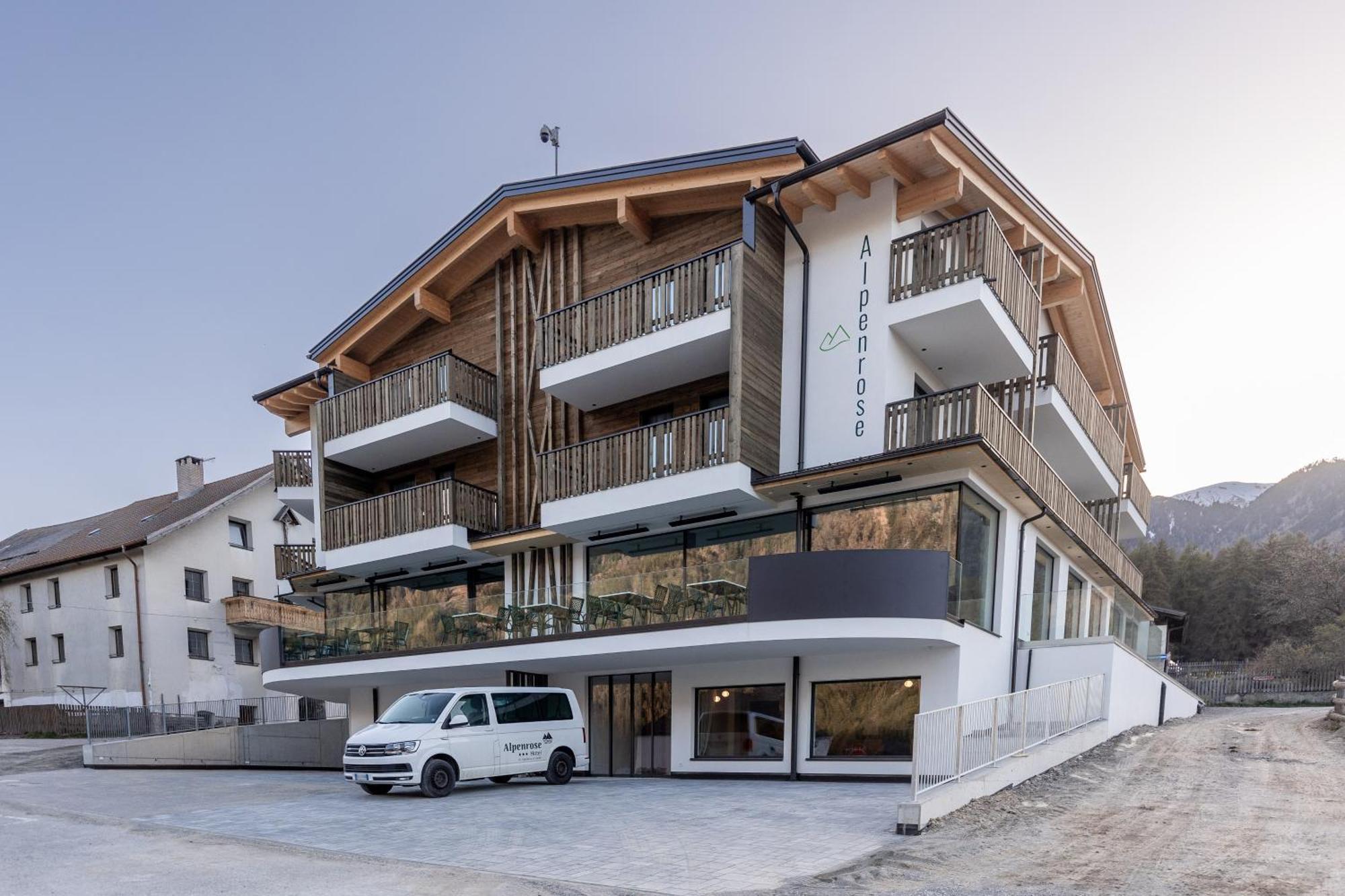 Hotel Alpenrose 圣瓦伦蒂诺阿拉穆塔 外观 照片